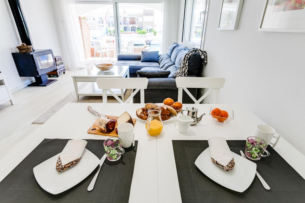 Vista Roses Mar - Casa Pescador Villa Емпуриабрава Екстериор снимка